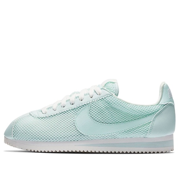 Nike Women's Cortez Mint Green Sneakers 9 - Picture 1 of 14